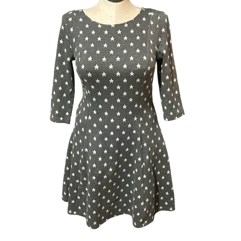 MODCLOTH patriotic grey and white star dress with low cut back